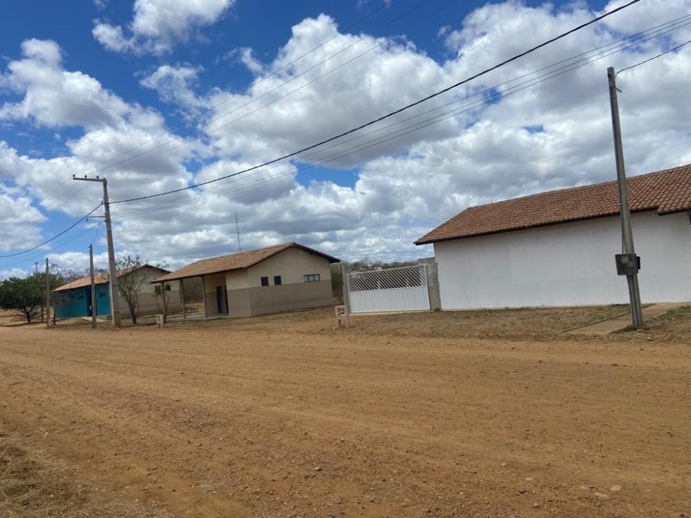 Secretaria de Infraestrutura de Monteiro realiza limpeza e reparos na estrutura da Agrovila Lafayette