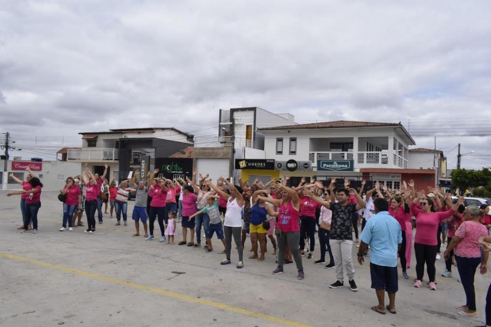 Prefeitura de Barra de Santa Rosa realiza evento com o Tema Movimento Rosa encerrando o mês de Outubro