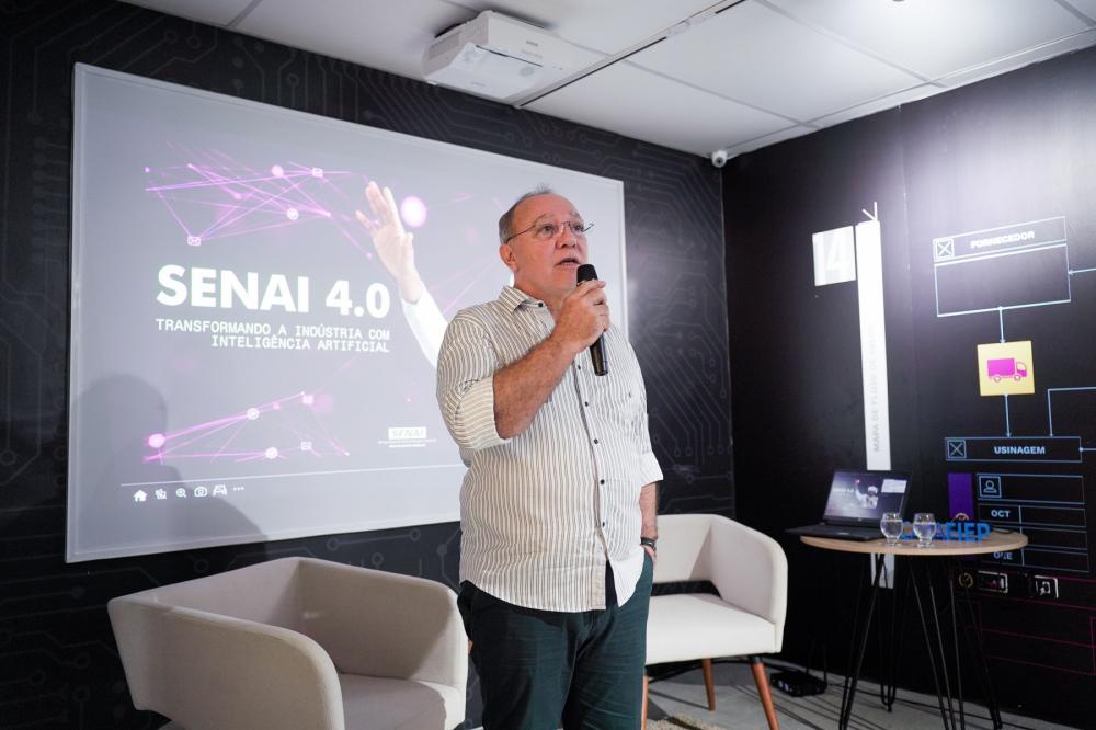 Empresários, parlamentares e diretores da FIEP prestigiam palestras de encerramento do Mundo SENAI 2023