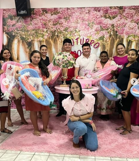 Prefeitura de Riacho dos Cavalos encerra Outubro Rosa com entrega de enxovais a gestantes do município