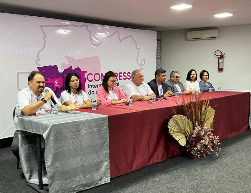 Secretaria de Saúde de Quixaba participa de Congresso Intermunicipal da Saúde da Mulher