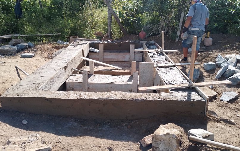 Prefeitura de Barra de Santa Rosa intensifica a construção de Mata-burros no município