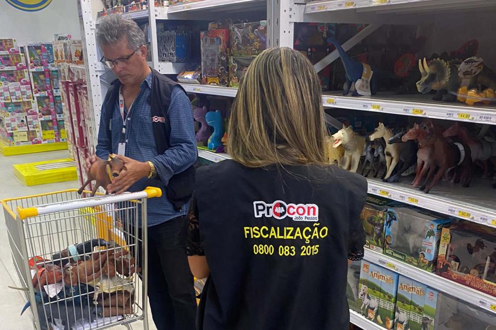 Mais de 100 brinquedos são apreendidos por falta de selos do Inmetro em João Pessoa