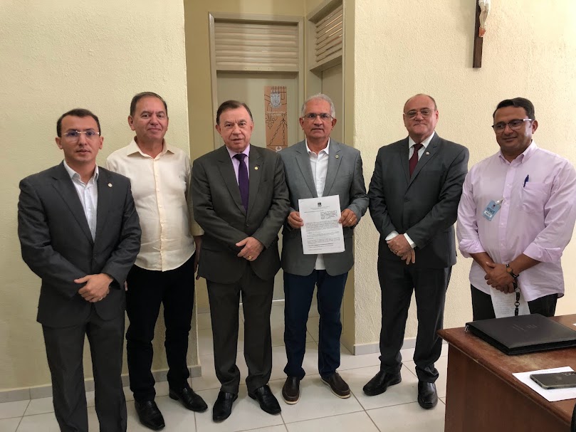 Prefeitura de Araruna, Corregedoria Geral de Justiça da Paraíba e cartório assinam termo para a execução de ações referentes a Regularização Fundiária