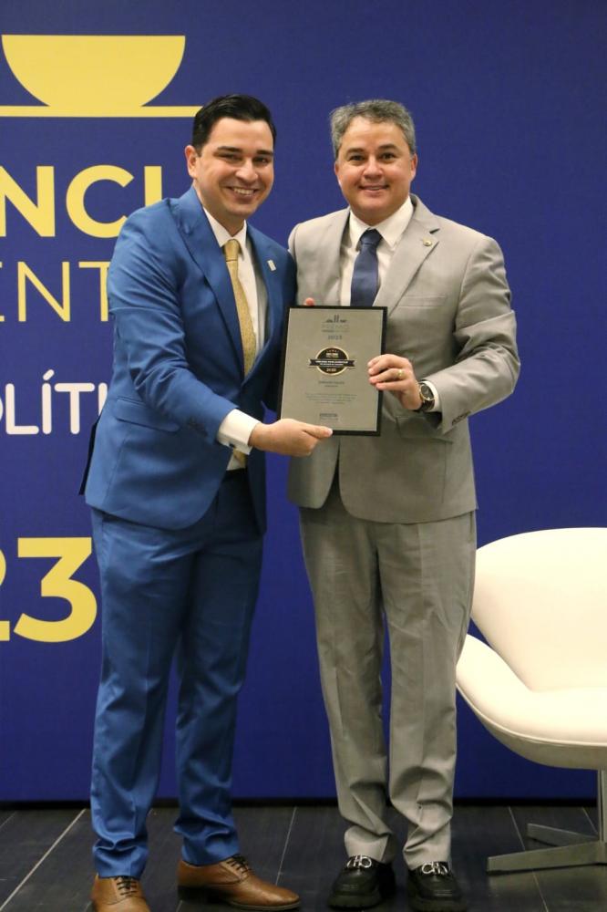 Efraim conquista 1° lugar no Ranking dos Políticos