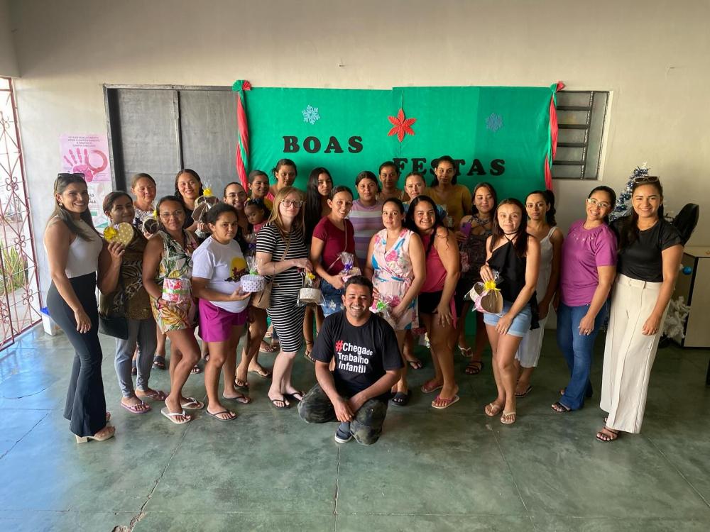 Prefeitura de Barra de Santa Rosa realiza Chá Natalino para beneficiários do CRAS