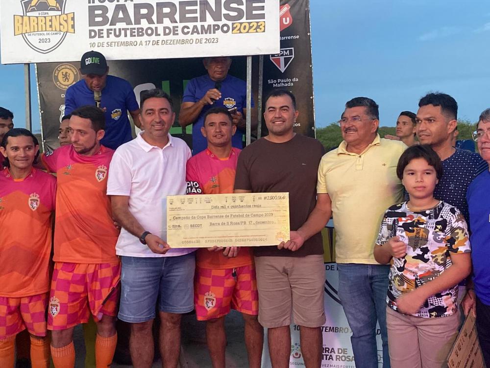 Prefeito de Barra de Santa Rosa participa da Final da II Copa Barrense de Futebol Amador