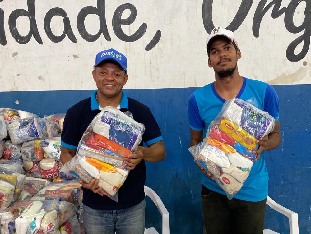 Prefeitura de Barra de Santa Rosa distribui Kits Natalinos para mais de 1.750 famílias carentes do município