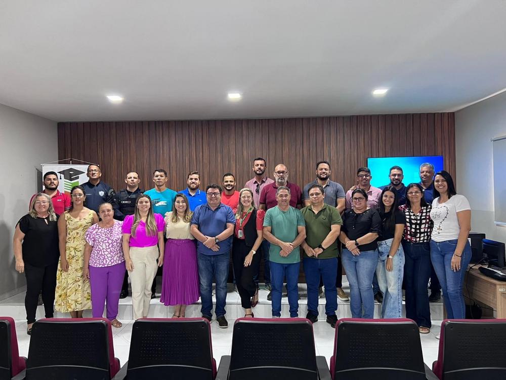 Prefeito de Soledade, Geraldo Moura Ramos, inicia 2024 com reunião administrativa com secretariado.