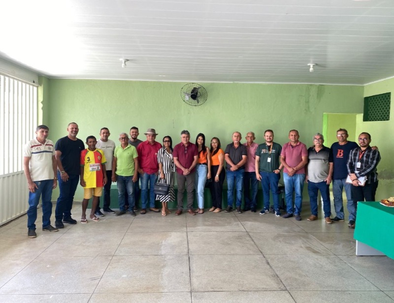 Prefeitura de São Jose do Bonfim realiza reunião com Secretário Estadual da Agricultura Familiar
