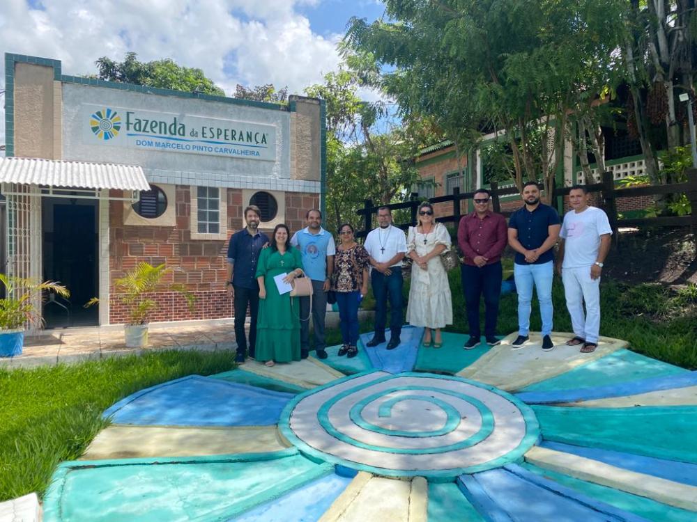 Prefeitura de Araruna firma convênio com a Fazenda da Esperança para assistência a dependentes químicos