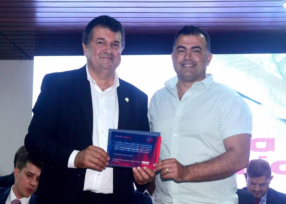 Prefeito de Barra de Santa Rosa toma posse como Conselheiro Fiscal da FAMUP em João Pessoa