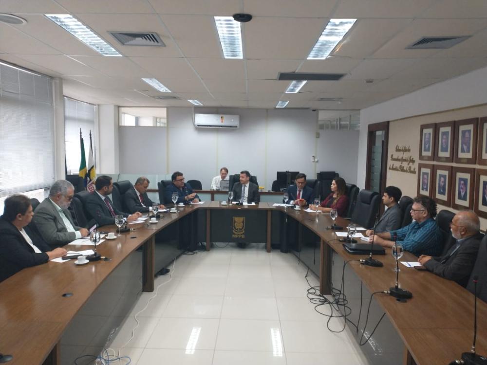 Prefeito de Soledade e presidente do UNISEG, Geraldo Moura Ramos, participou de encontro para tratar de questões institucionais relacionadas à Segurança Pública.