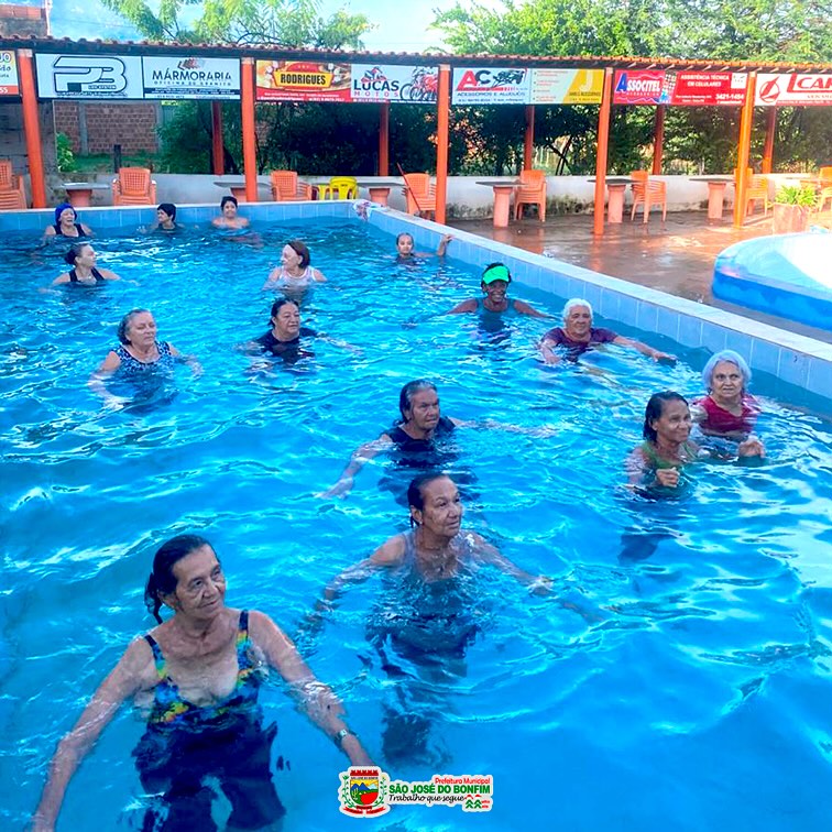Prefeitura de São José do Bonfim promove atividade de hidroginástica para idosos do CRAS