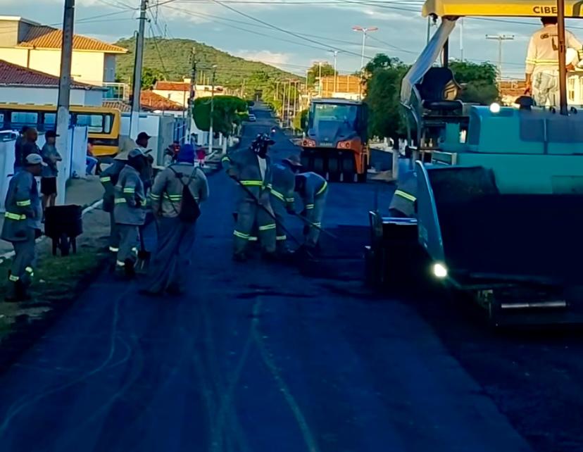 Obras de Asfaltamento em Diamante Avançam, Transformando a Mobilidade Urbana