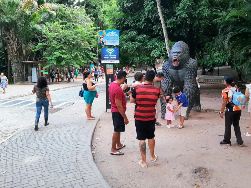 Bica abre normalmente neste domingo e promove caça aos ovos no Sábado de Aleluia