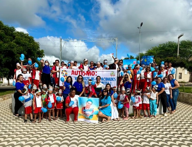  Secretaria de Educação da Prefeitura Municipal de Quixaba realiza caminhada no Município no Dia Mundial de Conscientização do Autismo