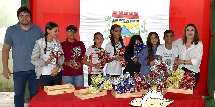 Prefeitura de São José do Bonfim realiza tradicional entrega de ovos para crianças do município