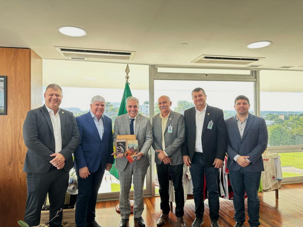Diretoria da Famup visita Secretaria de Relações Institucionais e avalia números da Caravana Federativa