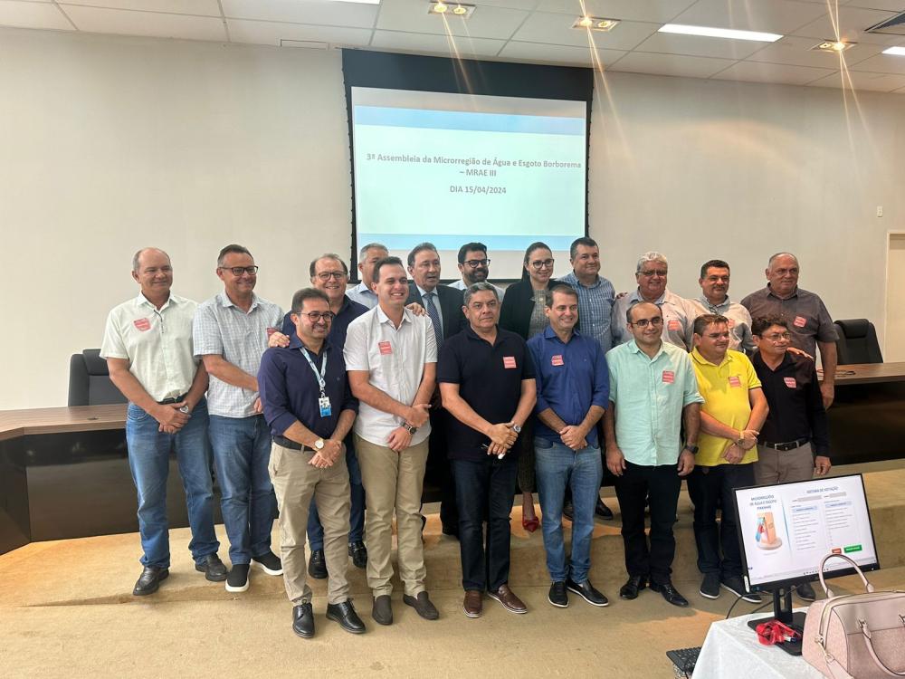 Prefeita de Bom Jesus reforça investimentos em abastecimento de água durante assembleia da Cagepa