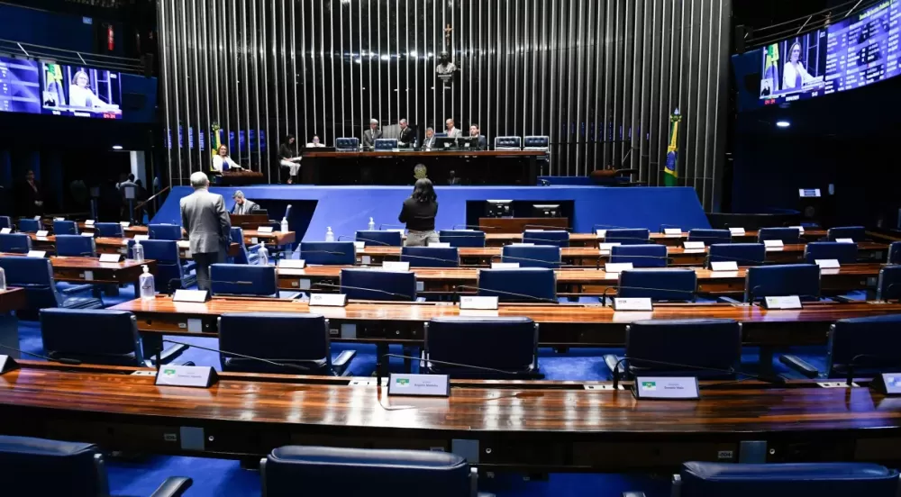 Senado aprova isenção do imposto de renda para quem ganha até dois salários mínimos