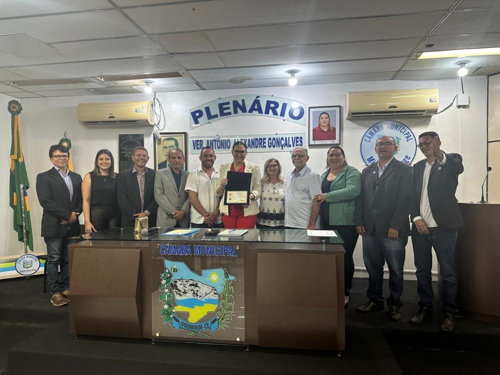 Prefeita de Bom Jesus, Denise Bayma recebe Título de cidadania Ipaumirinense (CE)