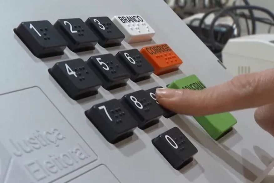 Eleitores não podem ser presos a partir desta terça-feira(25) e propaganda eleitoral gratuita na TV e rádio termina sexta-feira (28)