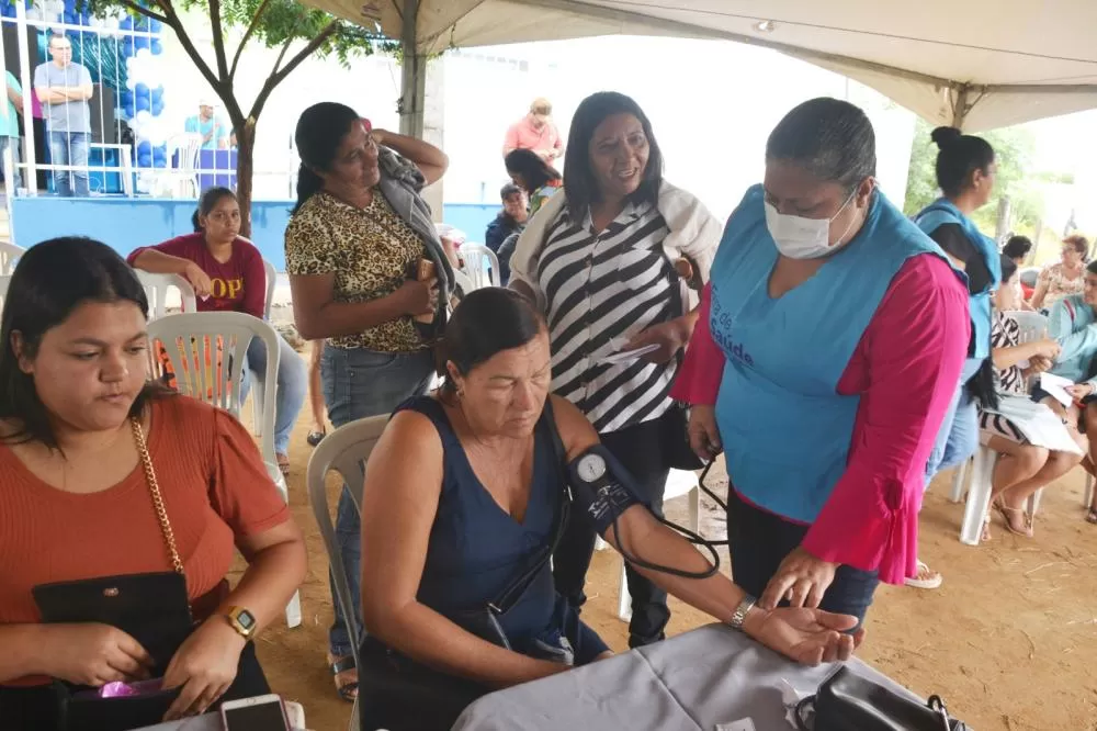 Em Monteiro: Bairro Alto da Serra recebe programa Feira de Saúde na Comunidade e moradores são beneficiados com vários serviços