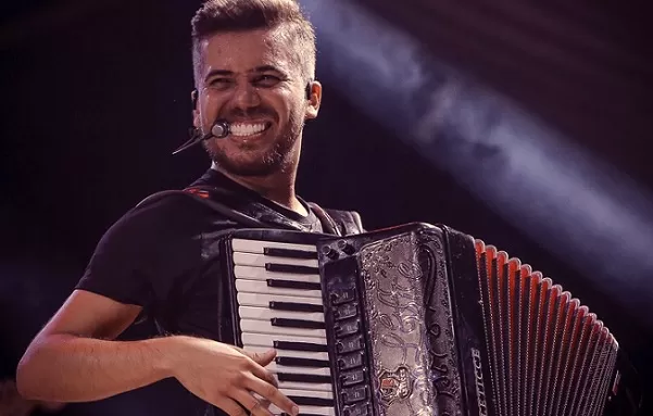 Prefeitura de Diamante anuncia primeira atração para o São João de 2024: Luan Estilizado