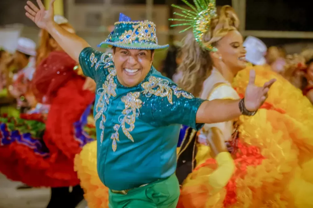 Pré-Junino leva alegria das quadrilhas para os bairros do Roger e Torre