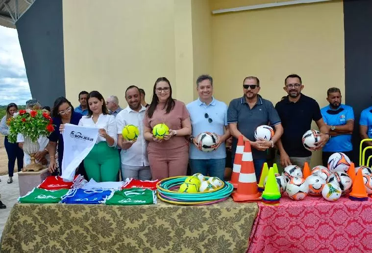 Prefeitura de Bom Jesus investe quase 14 mil reais em equipamentos esportivos em parceria com o governo estadual