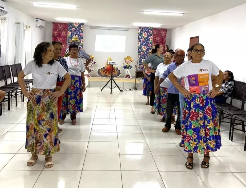 Secretaria de Desenvolvimento Social de Quixaba realiza café junino com atividades dinâmicas alusivas ao ‘Junho Violeta’