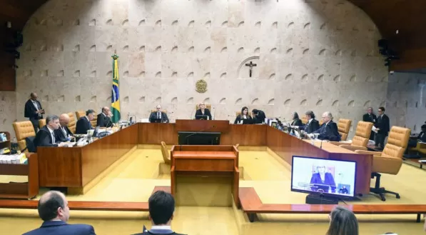 STF Suspende Julgamento sobre Descriminalização do Porte de Maconha; Retomada Prevista para Terça-Feira