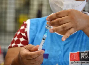 Saiba onde se vacinar contra a Dengue, Covid-19 e Influenza em João Pessoa