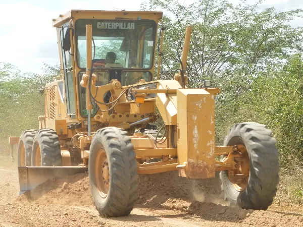Prefeitura de Bom Jesus Inicia Recuperação das Estradas Vicinais com o Fim do Período de Chuvas