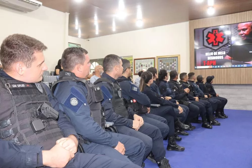 Prefeito de Soledade fez entrega de EPI’s e Carteira de Porte Institucional a Guarda Civil Municipal