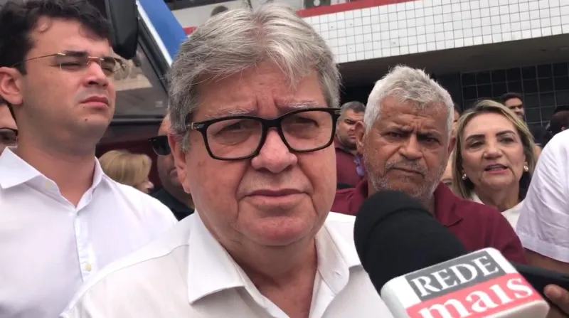 João Azevêdo reage a rompimento de Galego e avisa: “Não vou ficar em cima do muro”