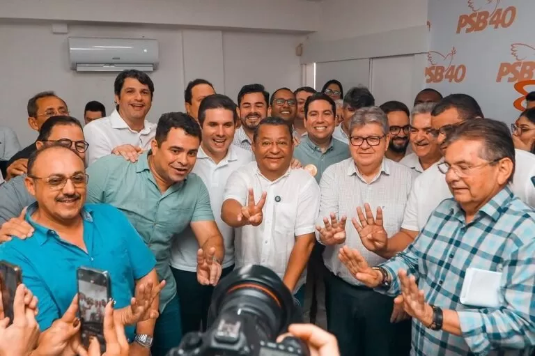 João Azevêdo confirma apoio a Nilvan Ferreira em Santa Rita