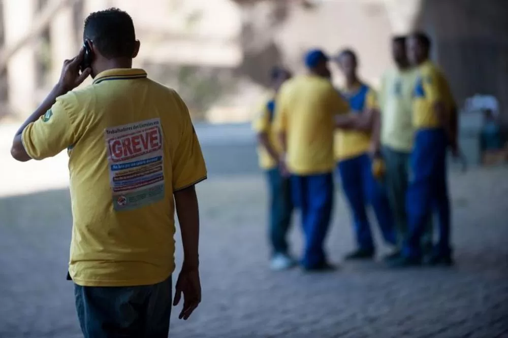 Trabalhadores dos Correios aprovam estado de greve na Paraíba