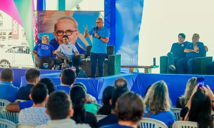 Cícero Lucena anuncia construção de hospital veterinário em Mangabeira