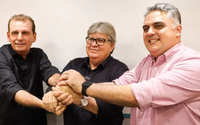 Chico Mendes desiste da candidatura em Cajazeiras e indica Pablo Leitão como substituto 