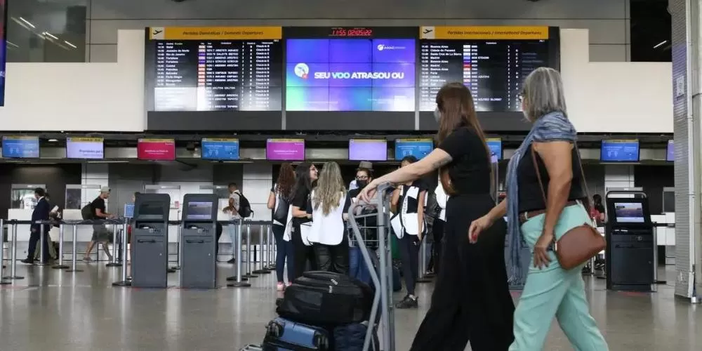 Empresas aéreas pedem 180 dias para se adaptar ao horário de verão
