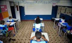 Reajuste da mensalidade escolar deve subir até 10%, o dobro da inflação prevista para 2024