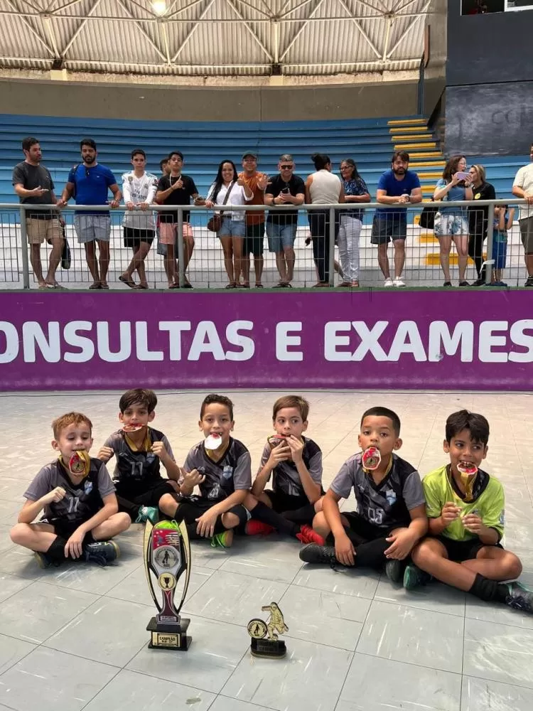 Atletas do Futuro de Soledade categoria sub 07 se consagraram campeões do Campeonato 3L de Futsal.