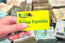 Equipe de transição analisa cinco propostas para manter Bolsa Família de R$ 600