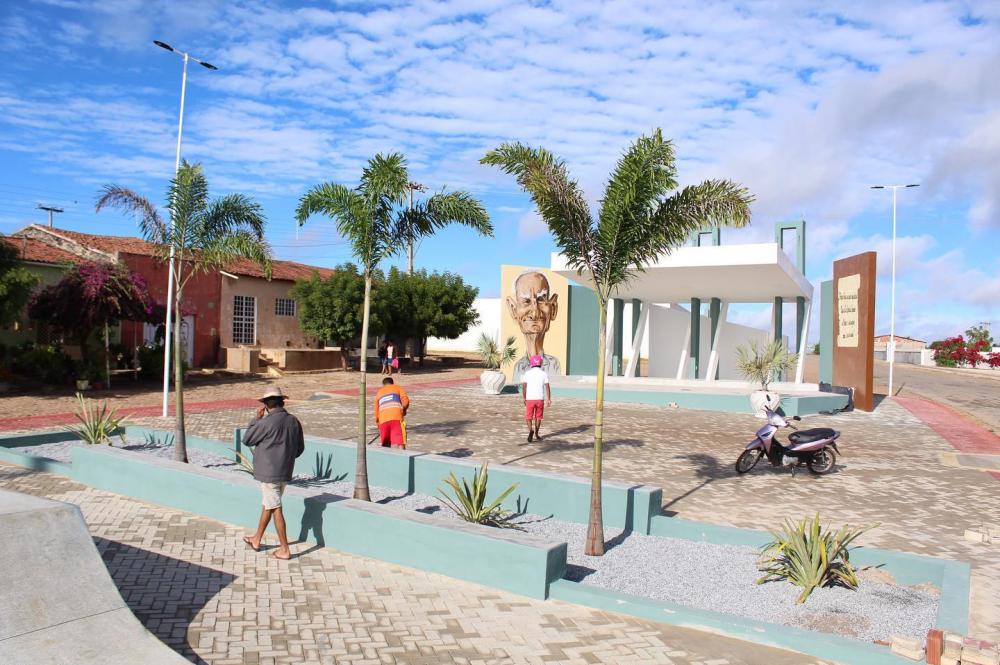 Prefeitura de Matureia instala Câmeras de segurança na Praça José Alves da Costa 