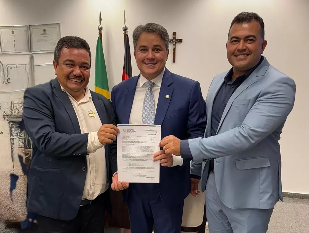 Prefeito de Barra de Santa Rosa e prefeito eleito unem forças em Brasília por novos recursos para o município