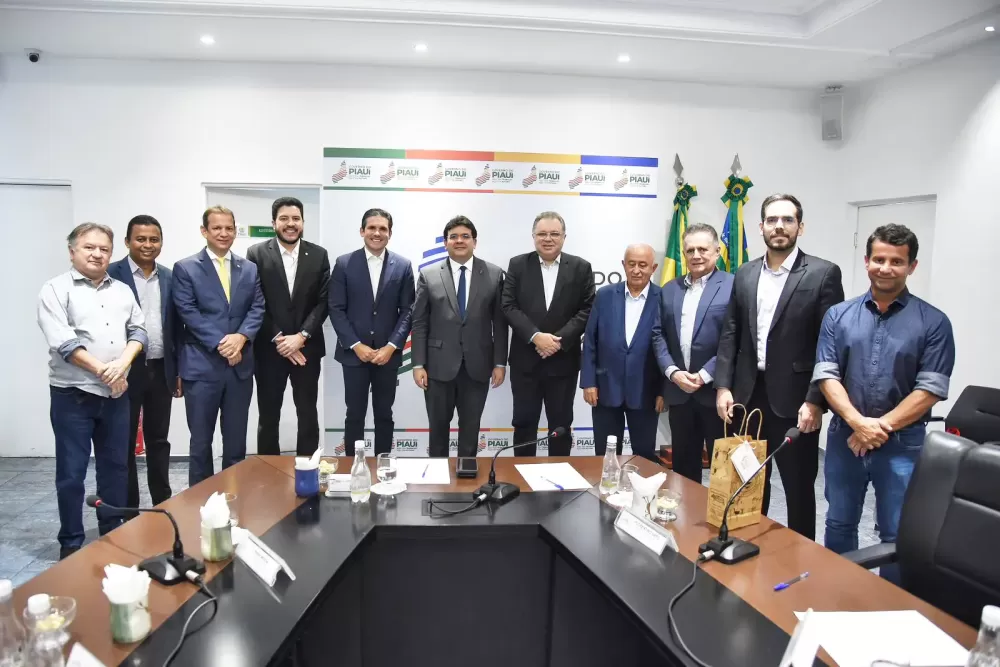 Candidatura de Hugo Motta à presidência da Câmara recebe apoio do governador Rafael Fonteles e de toda bancada federal do Piauí
