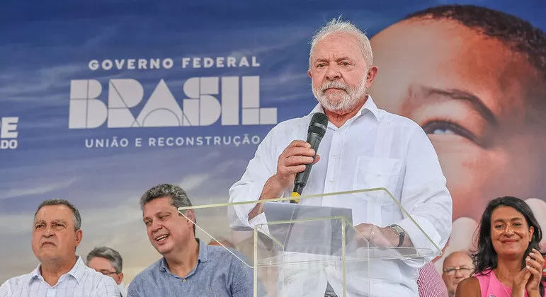 Governo Lula prepara pacote para cortejar prefeitos eleitos em 2024