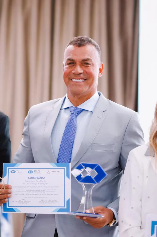 Major Sidnei recebe prêmio do Conselho Regional de Administração por excelência em gestão pública
